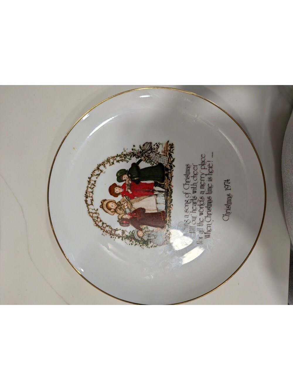 Holly Hobbie Porcelain Decorative Plate 10" Sing a Song of Christmas 1974